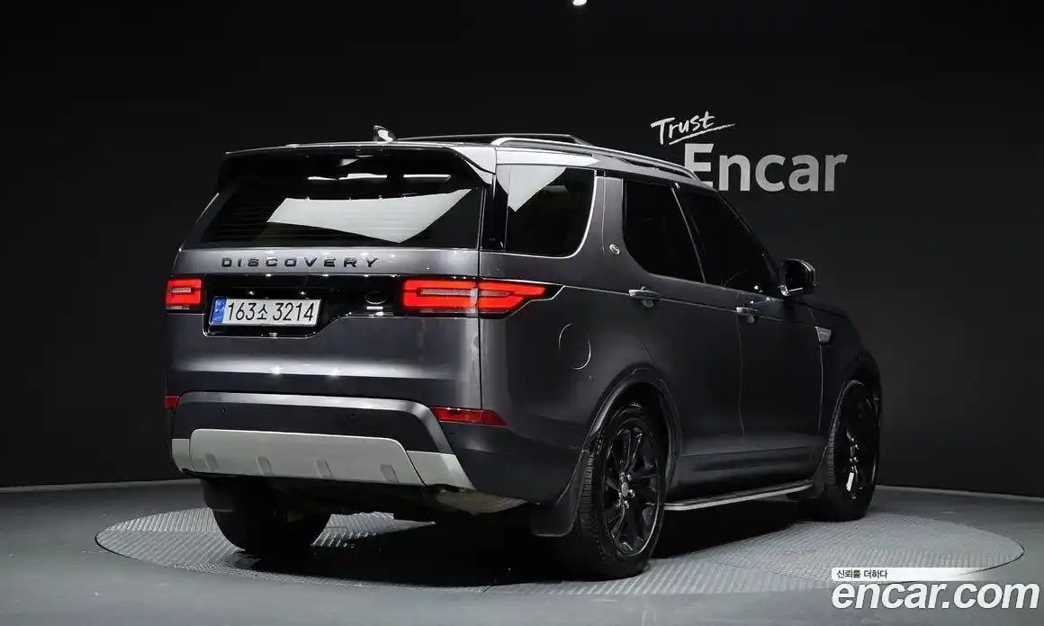 Land Rover Discovery 2017 2.0 Автомат в Москве № 213522, фото 2