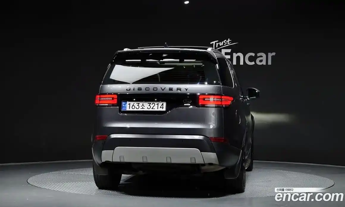 Land Rover Discovery 2017 2.0 Автомат в Москве № 213522, фото 4