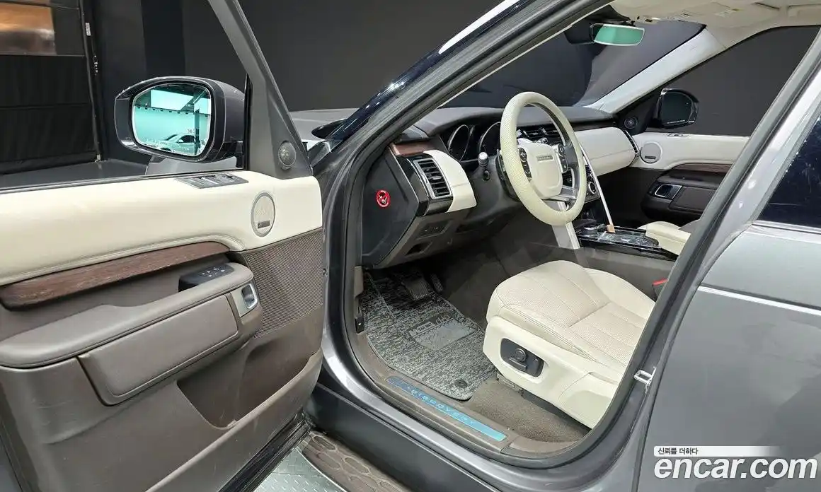 Land Rover Discovery 2017 2.0 Автомат в Москве № 213522, фото 10