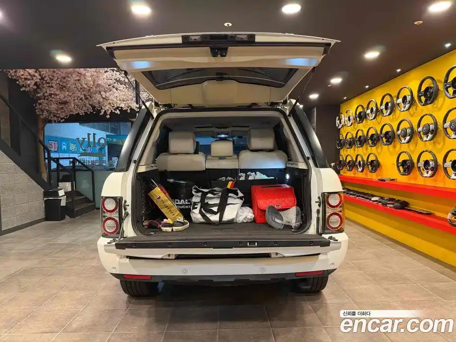 Land Rover Range-Rover 2012 4.4 Автомат в Москве № 213729, фото 12