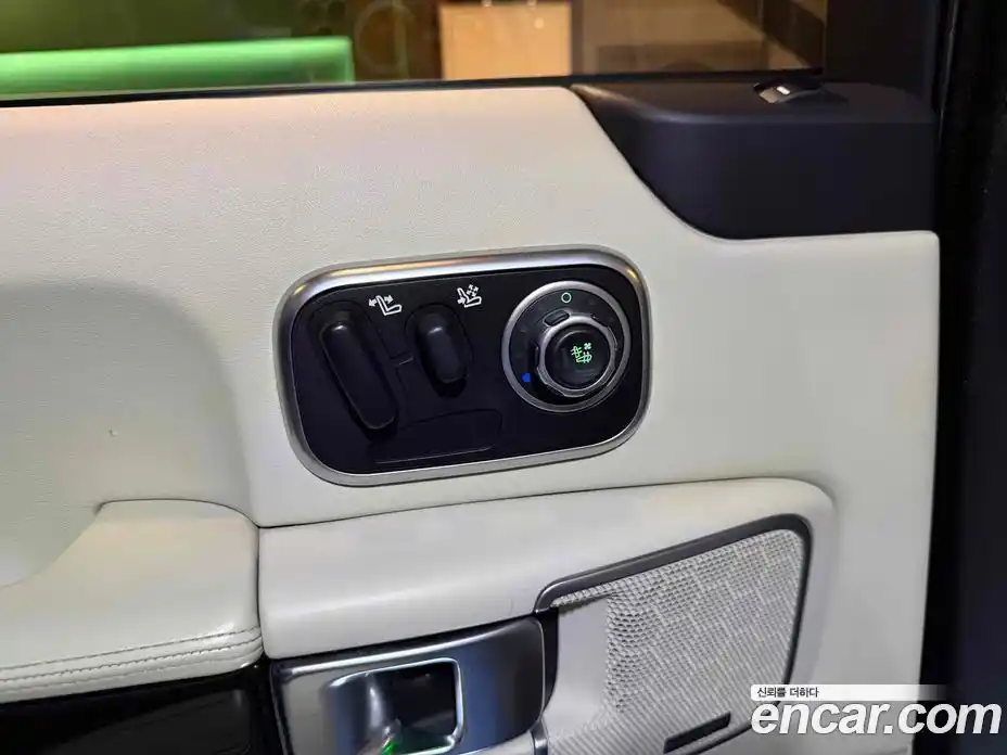 Land Rover Range-Rover 2012 4.4 Автомат в Москве № 213729, фото 18