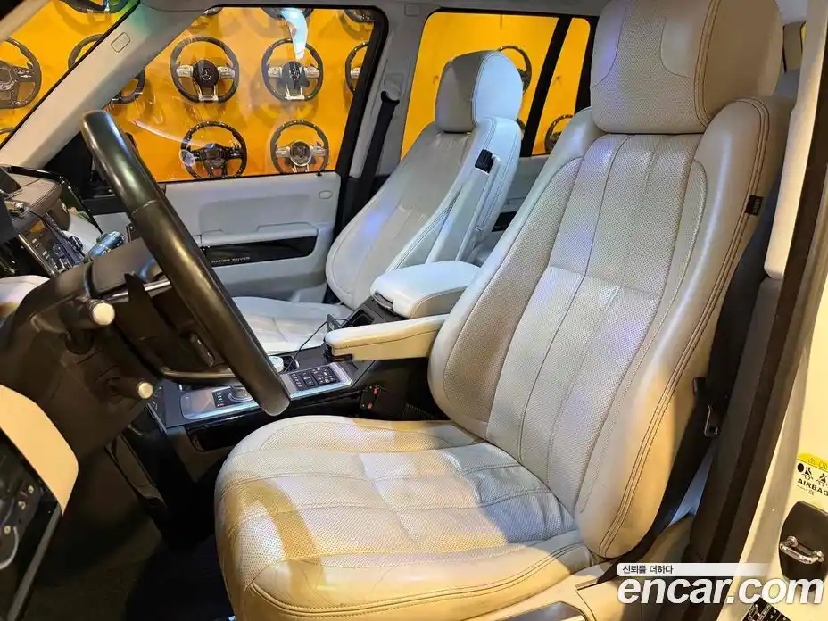 Land Rover Range-Rover 2012 4.4 Автомат в Москве № 213729, фото 8