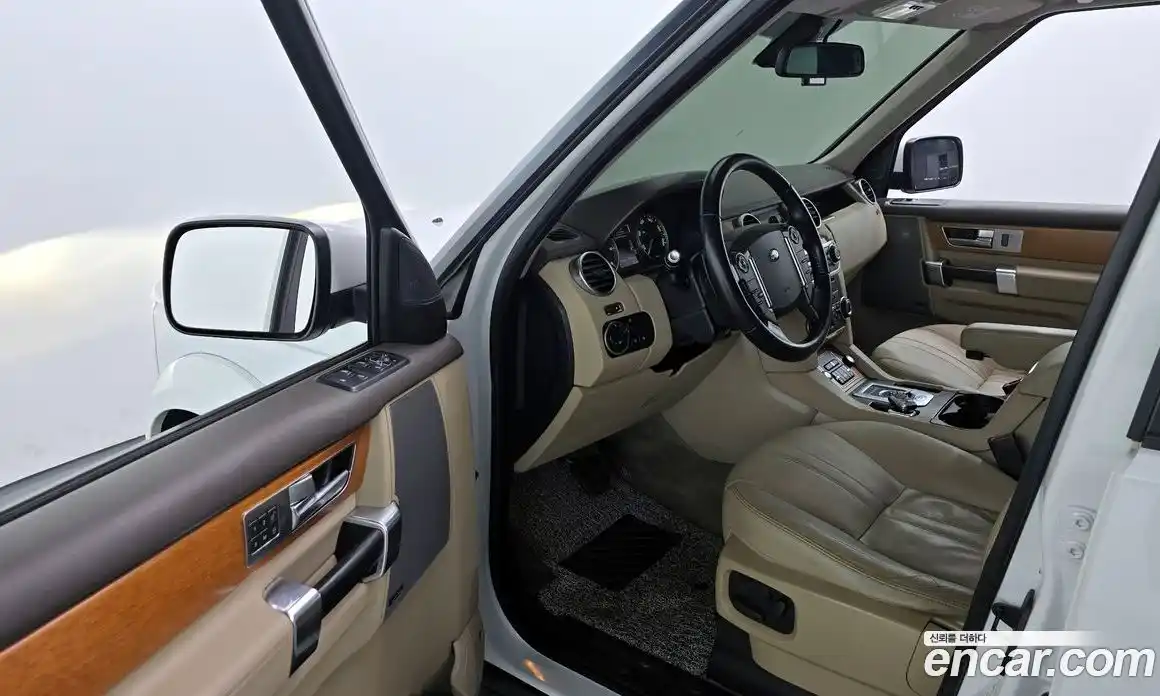 Land Rover Discovery 2013 3.0 Автомат в Москве № 213817, фото 20