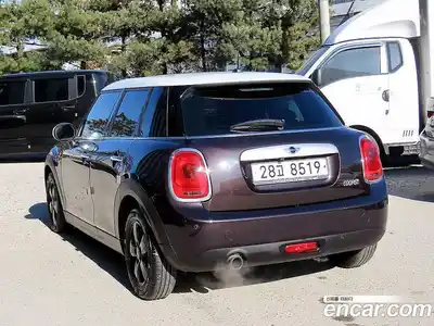 Mini Cooper 2015 1.5 Автомат в Москве № 214147, миниатюра 3