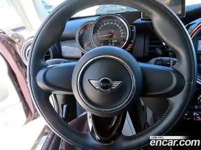 Mini Cooper 2015 1.5 Автомат в Москве № 214147, миниатюра 8