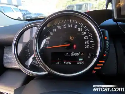 Mini Cooper 2015 1.5 Автомат в Москве № 214147, миниатюра 9