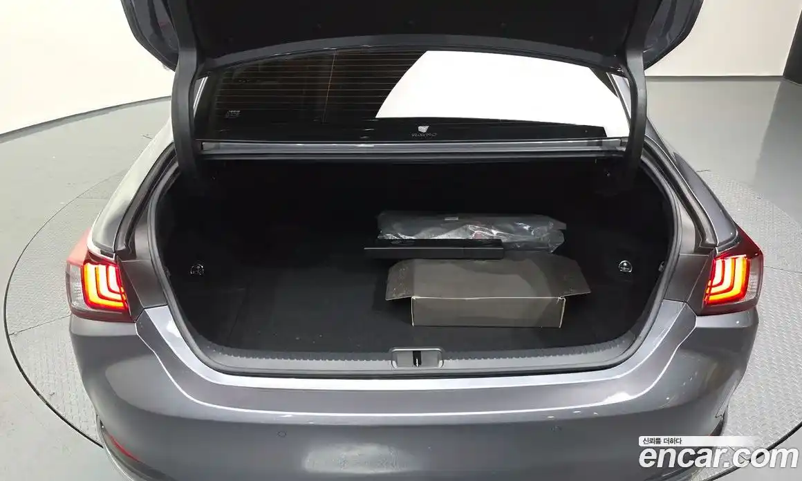 Lexus ES 2019 2.5 Автомат в Москве № 214668, фото 20