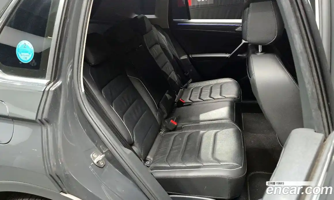 Volkswagen Tiguan 2021 2.0 Автомат в Москве № 214962, фото 11