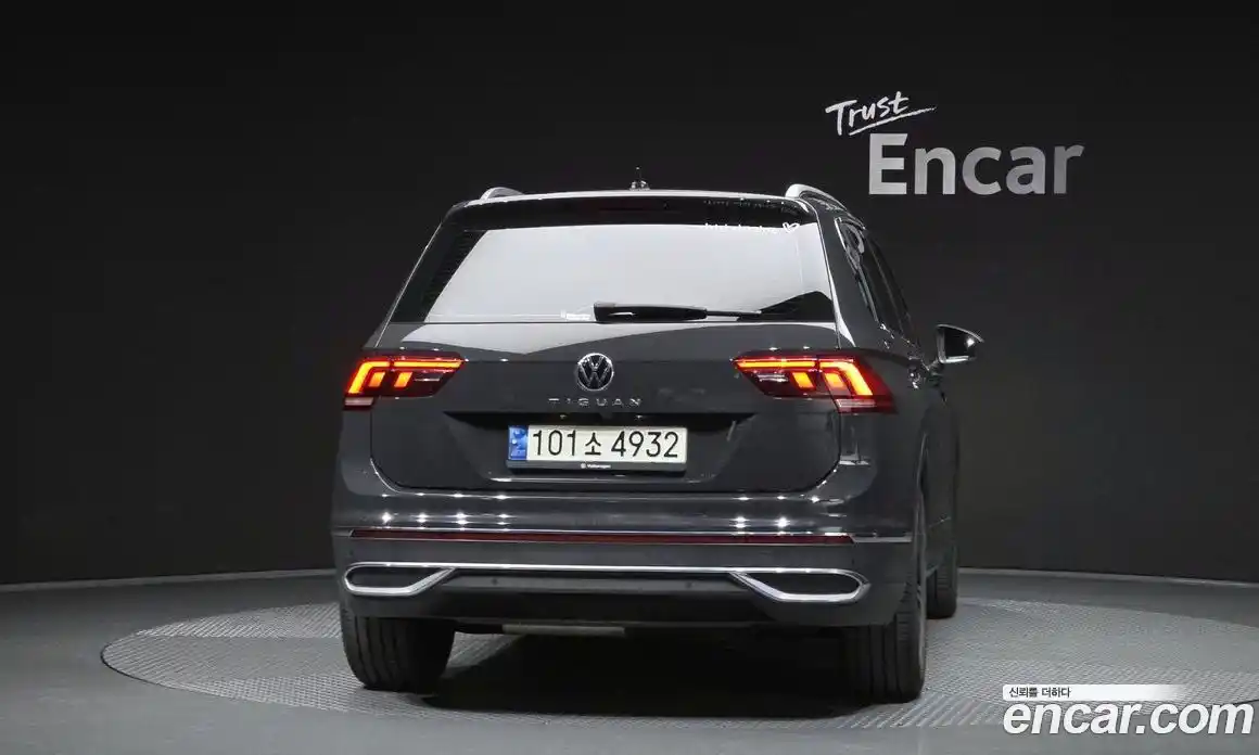 Volkswagen Tiguan 2021 2.0 Автомат в Москве № 214962, фото 17