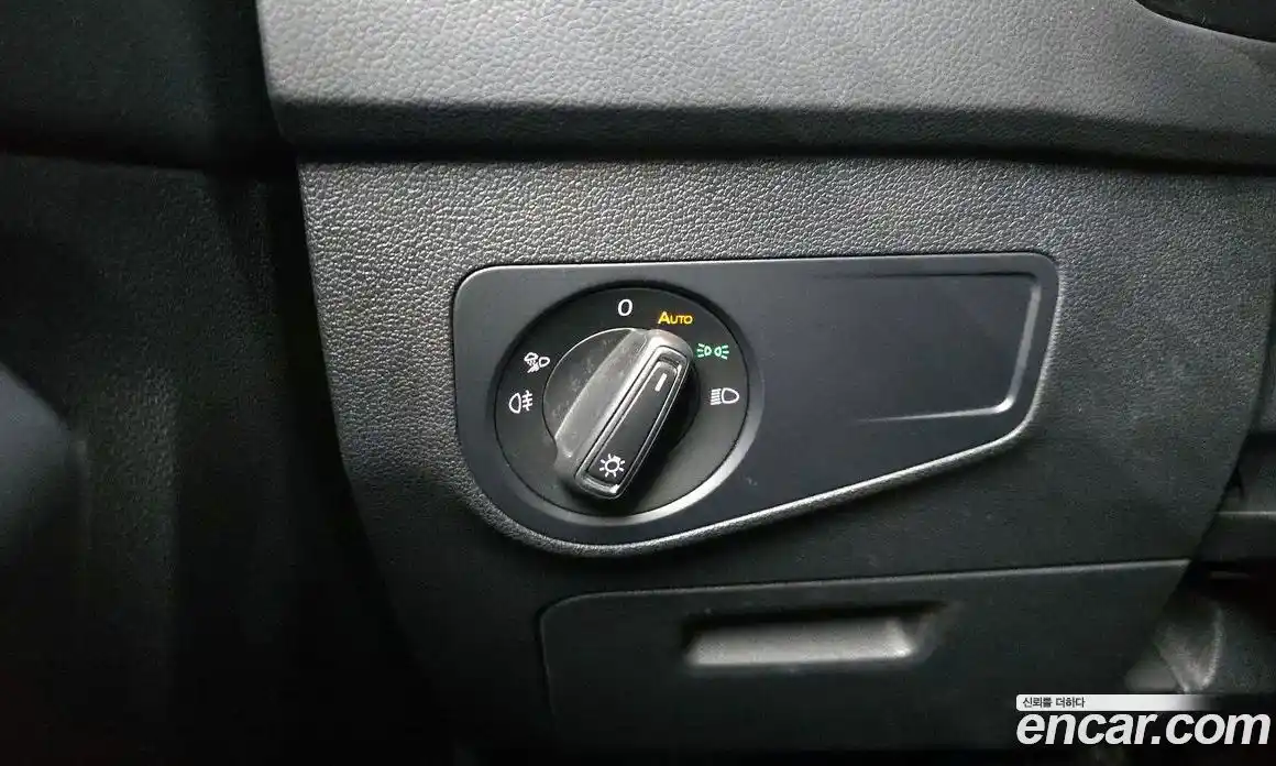 Volkswagen Tiguan 2021 2.0 Автомат в Москве № 214962, фото 9