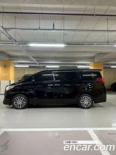 Toyota Alphard, 2016