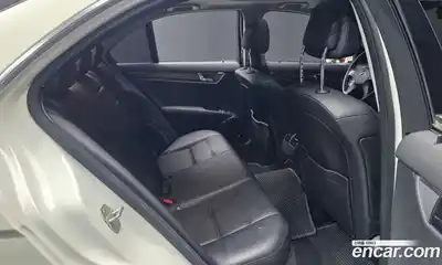 Mercedes-Benz C-Class 2010 2.5 Автомат в Москве № 215956, миниатюра 12