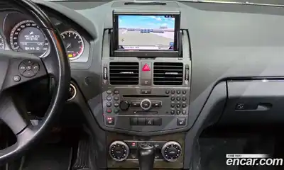 Mercedes-Benz C-Class 2010 2.5 Автомат в Москве № 215956, миниатюра 10