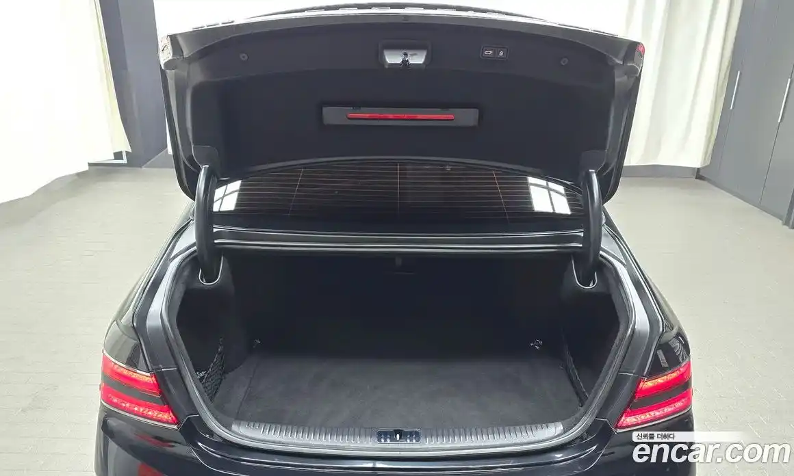 Genesis G90 2019 3.8 Автомат в Москве № 21688, фото 3