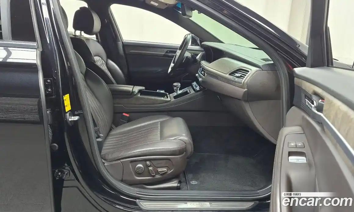 Genesis G90 2019 3.8 Автомат в Москве № 21688, фото 6