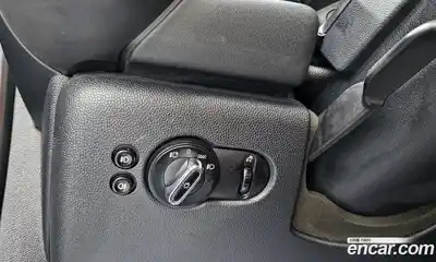 Mini Cooper 2015 2.0 Автомат в Москве № 221601, миниатюра 9