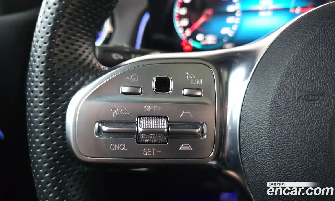 Mercedes-Benz EQB 2023 0.2 Автомат в Москве № 223170, фото 3