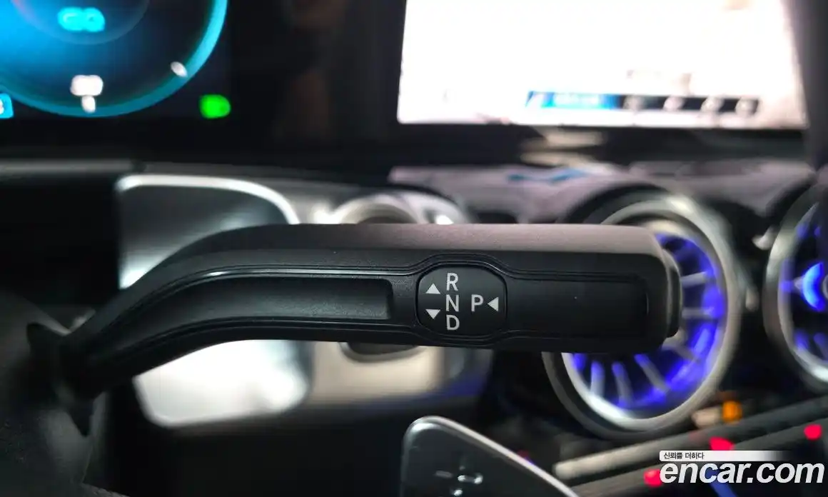 Mercedes-Benz EQB 2023 0.2 Автомат в Москве № 223170, фото 9