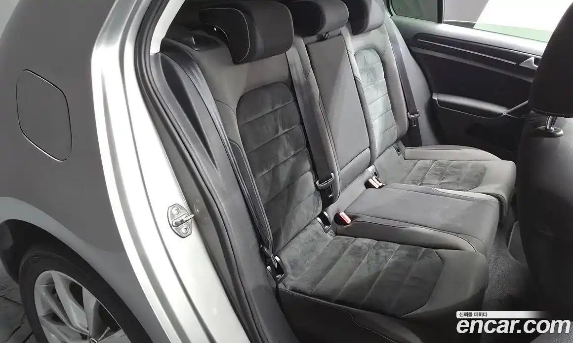 Volkswagen Golf 2014 2.0 Автомат в Москве № 223809, фото 3