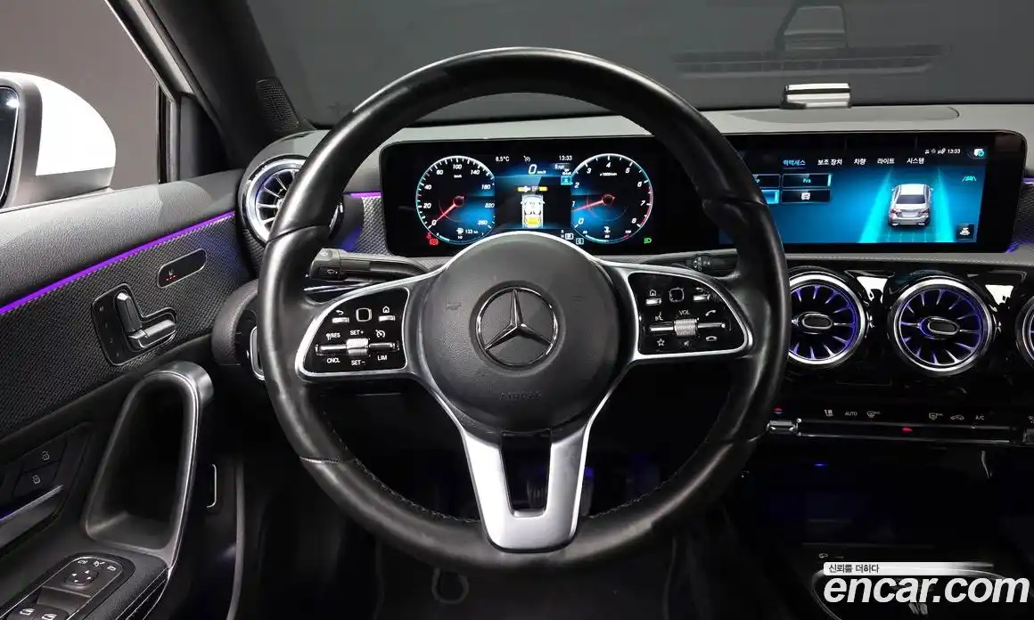 Mercedes-Benz A-Class 2023 2.0 Автомат в Москве № 224763, фото 19