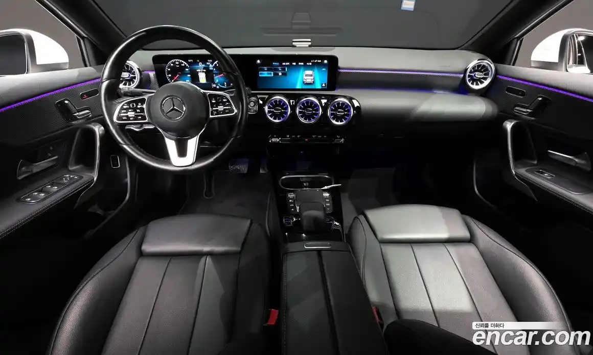 Mercedes-Benz A-Class 2023 2.0 Автомат в Москве № 224763, фото 6