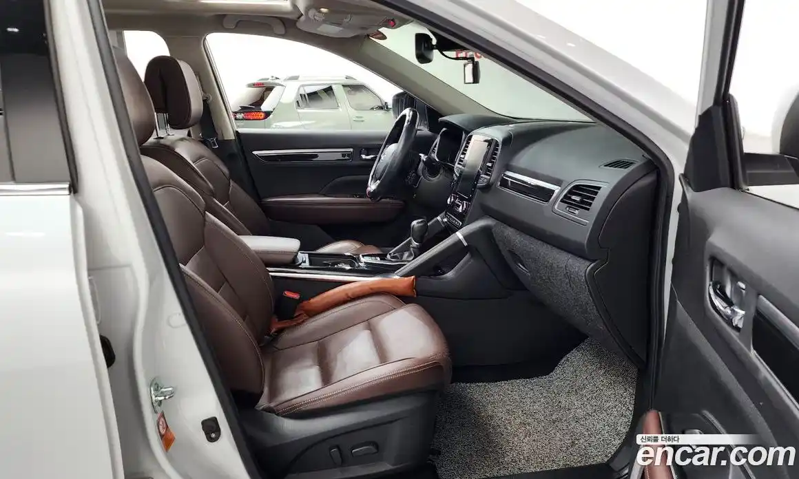 Renault QM6 2019 2.0 Автомат в Москве № 226500, фото 18