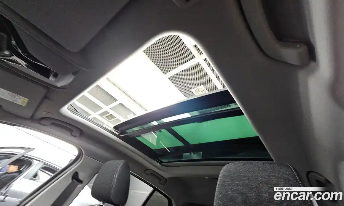 BMW 1-Series 2024 2.0 Автомат в Москве № 228001, фото 16