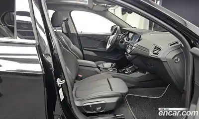 BMW 1-Series 2024 2.0 Автомат в Москве № 228001, миниатюра 7