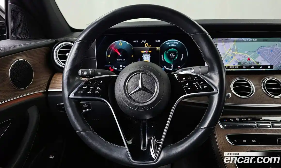 Mercedes-Benz E-Class 2022 2.0 Автомат в Москве № 229639, фото 17