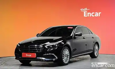 Mercedes-Benz E-Class 2022 2.0 Автомат в Москве № 229639, миниатюра 2