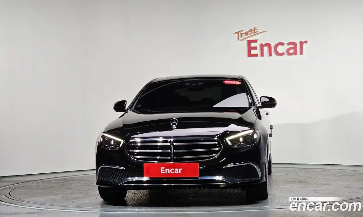 Mercedes-Benz E-Class 2022 2.0 Автомат в Москве № 229639, фото 4