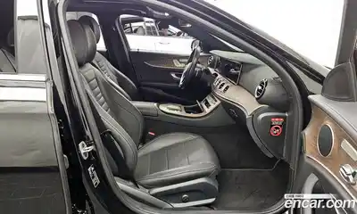 Mercedes-Benz E-Class 2022 2.0 Автомат в Москве № 229639, миниатюра 6