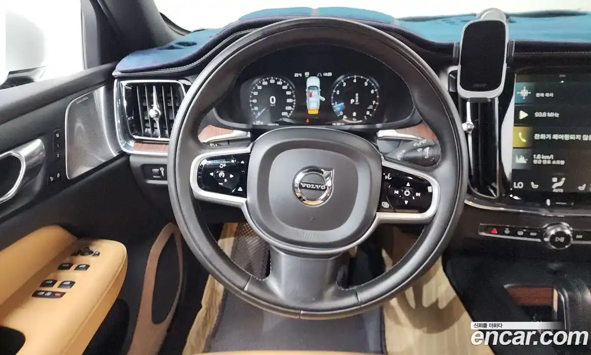 Volvo V60 2021 2.0 Автомат в Москве № 230615, фото 13