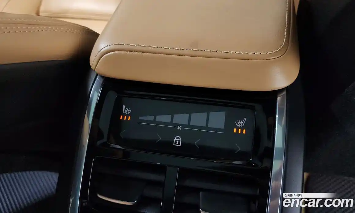 Volvo V60 2021 2.0 Автомат в Москве № 230615, фото 19