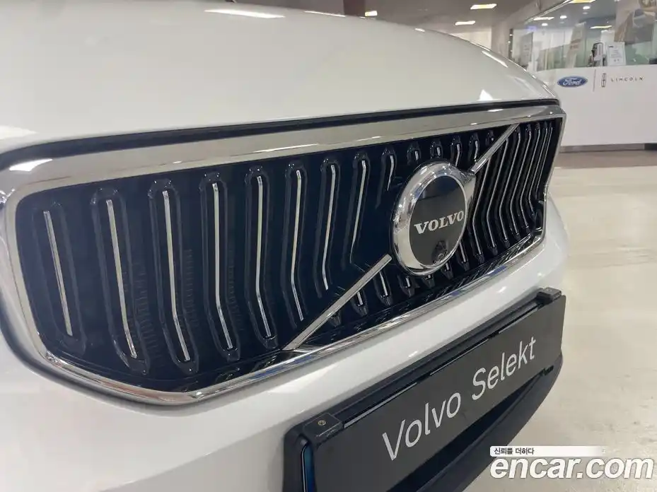 Volvo XC40 2025 2.0 Автомат в Москве № 230691, фото 17