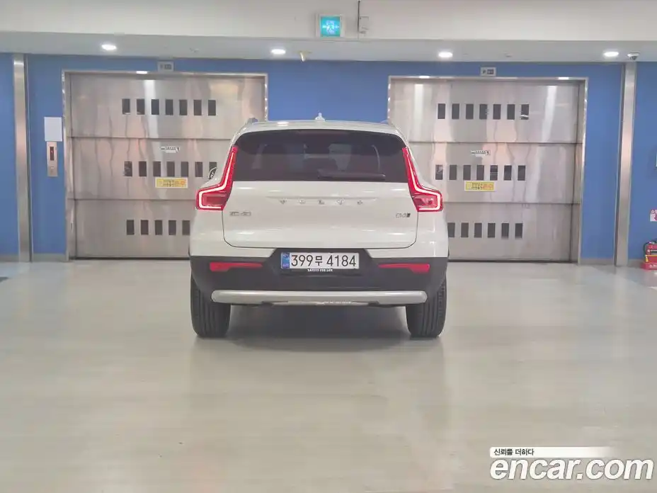 Volvo XC40 2025 2.0 Автомат в Москве № 230691, фото 4