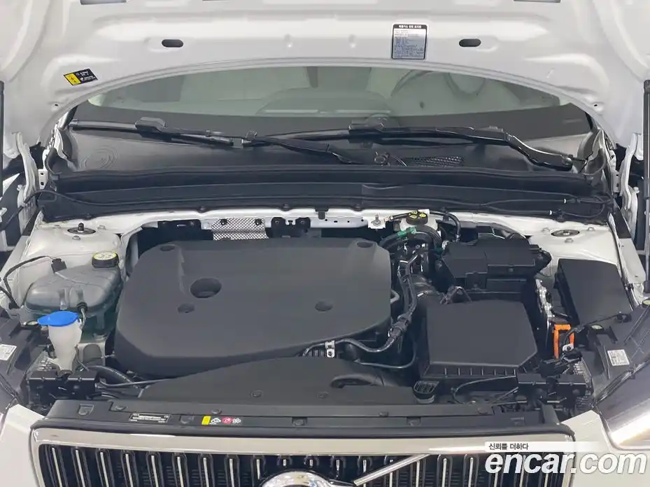 Volvo XC40 2025 2.0 Автомат в Москве № 230691, фото 6