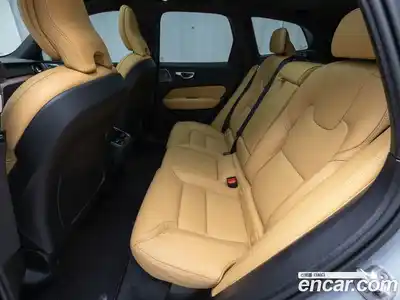Volvo XC60 2024 2.0 Автомат в Москве № 230865, миниатюра 10