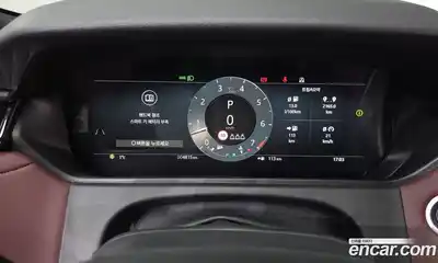 Land Rover Range-Rover Velar 2025 3.0 Автомат в Москве № 231103, миниатюра 3