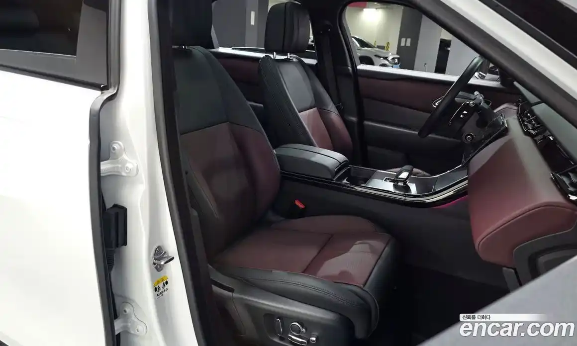 Land Rover Range-Rover Velar 2025 3.0 Автомат в Москве № 231103, фото 7