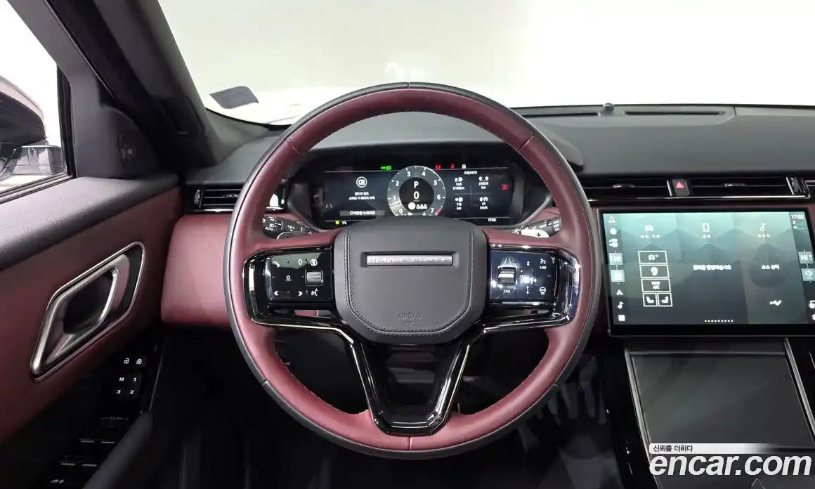 Land Rover Range-Rover Velar 2025 3.0 Автомат в Москве № 231103, фото 8