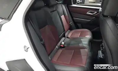 Land Rover Range-Rover Velar 2025 3.0 Автомат в Москве № 231103, миниатюра 9