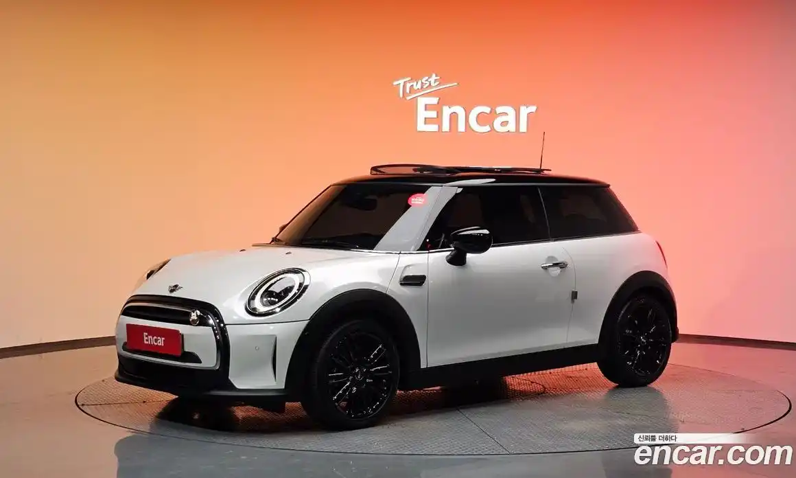 Mini Cooper 2024 1.5 Автомат в Москве № 231388, фото 17