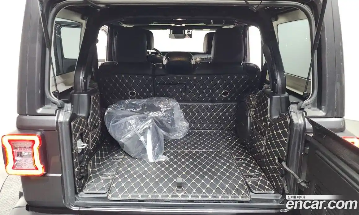 Jeep Wrangler 2021 2.0 Автомат в Москве № 232285, фото 19