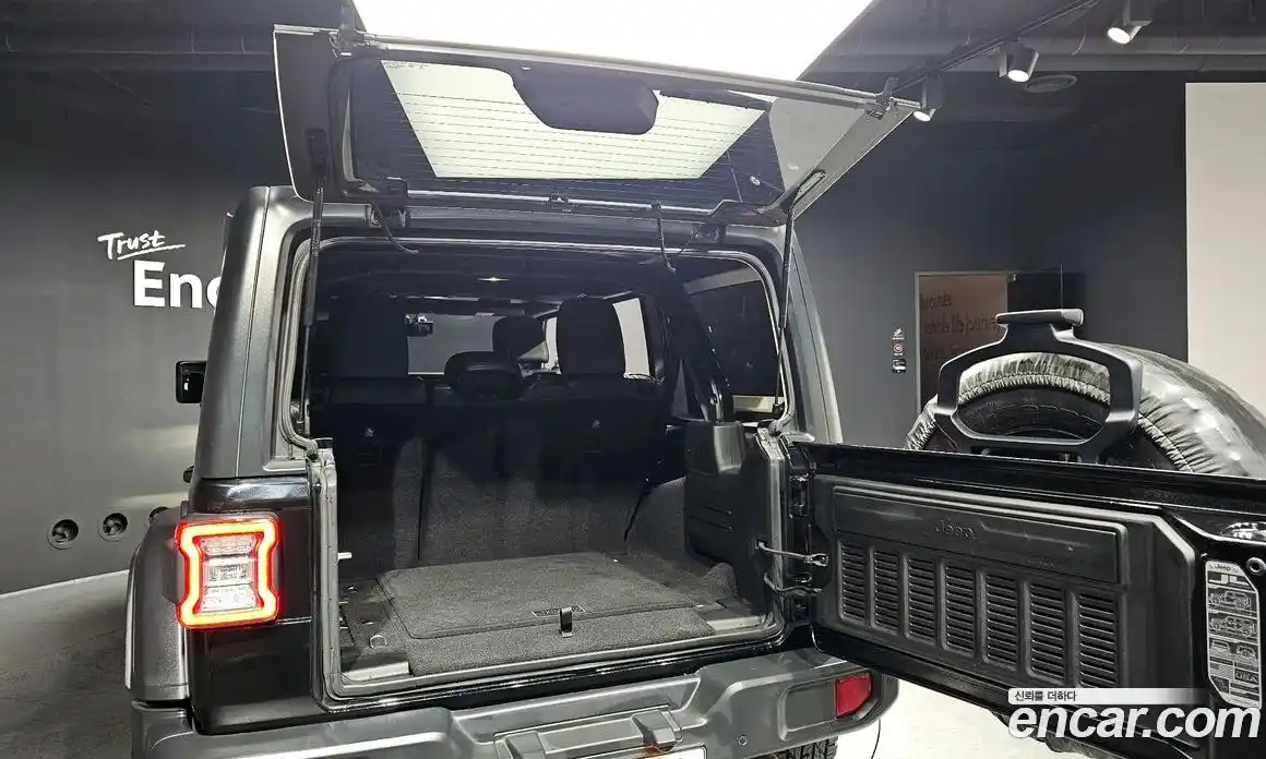 Jeep Wrangler 2018 2.0 Автомат в Москве № 232621, фото 18