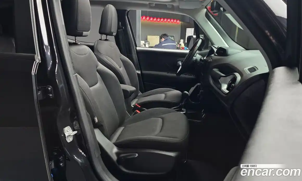 Jeep Renegade 2020 2.4 Автомат в Москве № 232733, фото 4