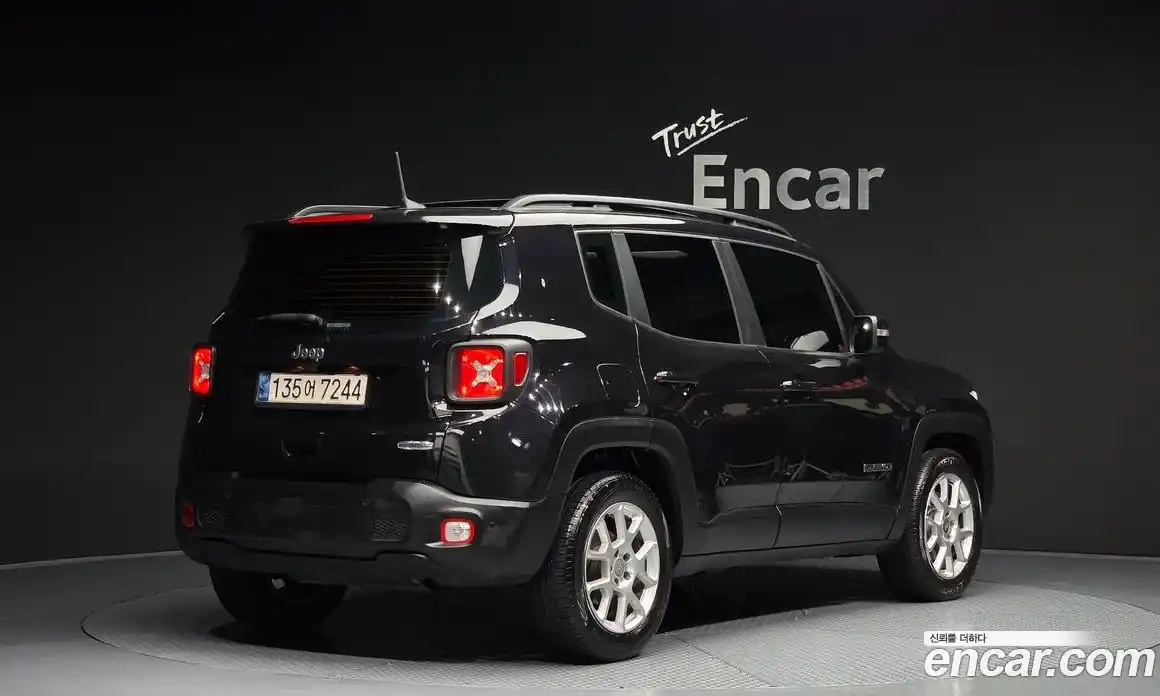 Jeep Renegade 2020 2.4 Автомат в Москве № 232733, фото 9