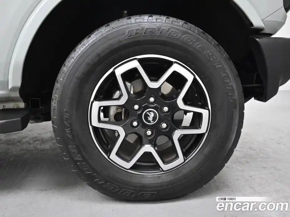 Ford Bronco 2022 2.7 Автомат в Москве № 235650, фото 5