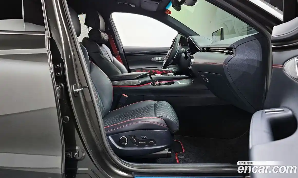 Genesis GV70 2024 2.5 Автомат в Москве № 23799, фото 10