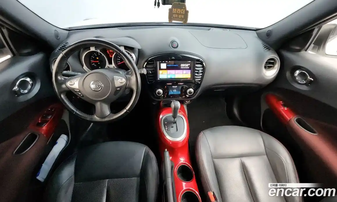 Nissan Juke 2017 1.6 Автомат в Москве № 238513, фото 16